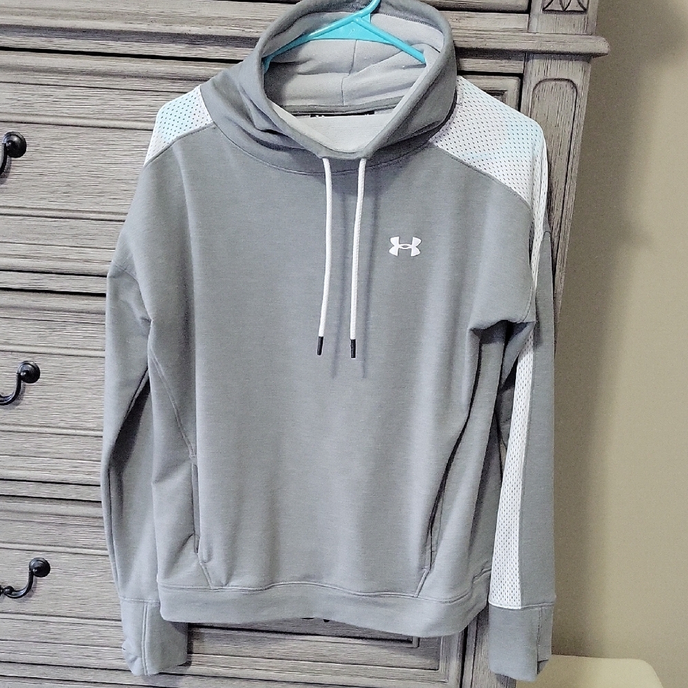 Under Armour Women's Gray and White Featherweight Funnel Neck Pullover